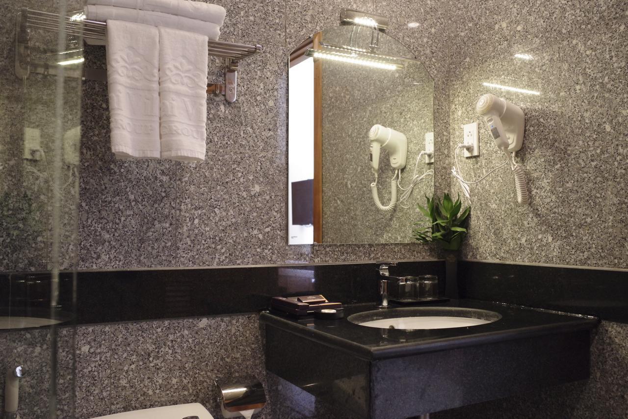 Mai Villa Hotel - Phu My Hung Хошимін Екстер'єр фото
